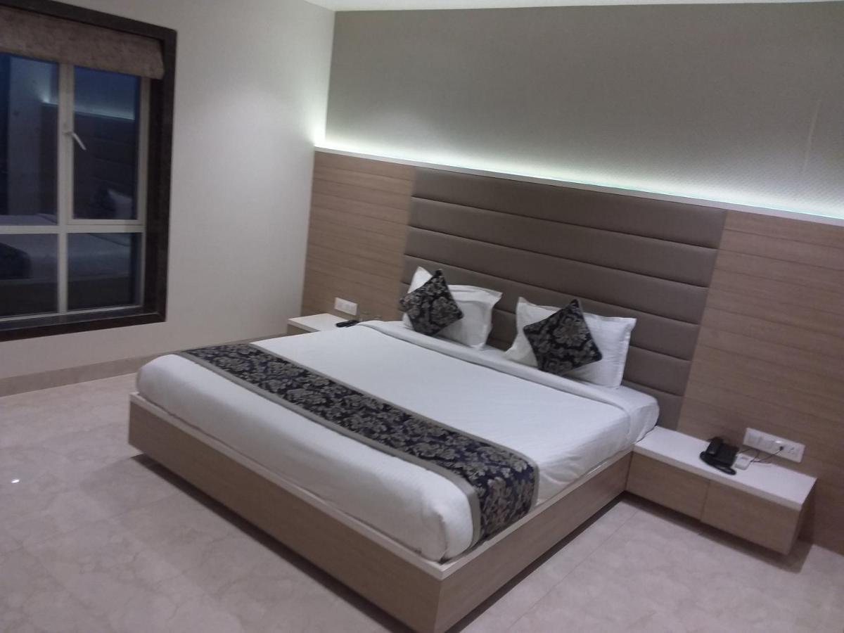 Hotel Grand Parivaar Igatpuri Eksteriør bilde