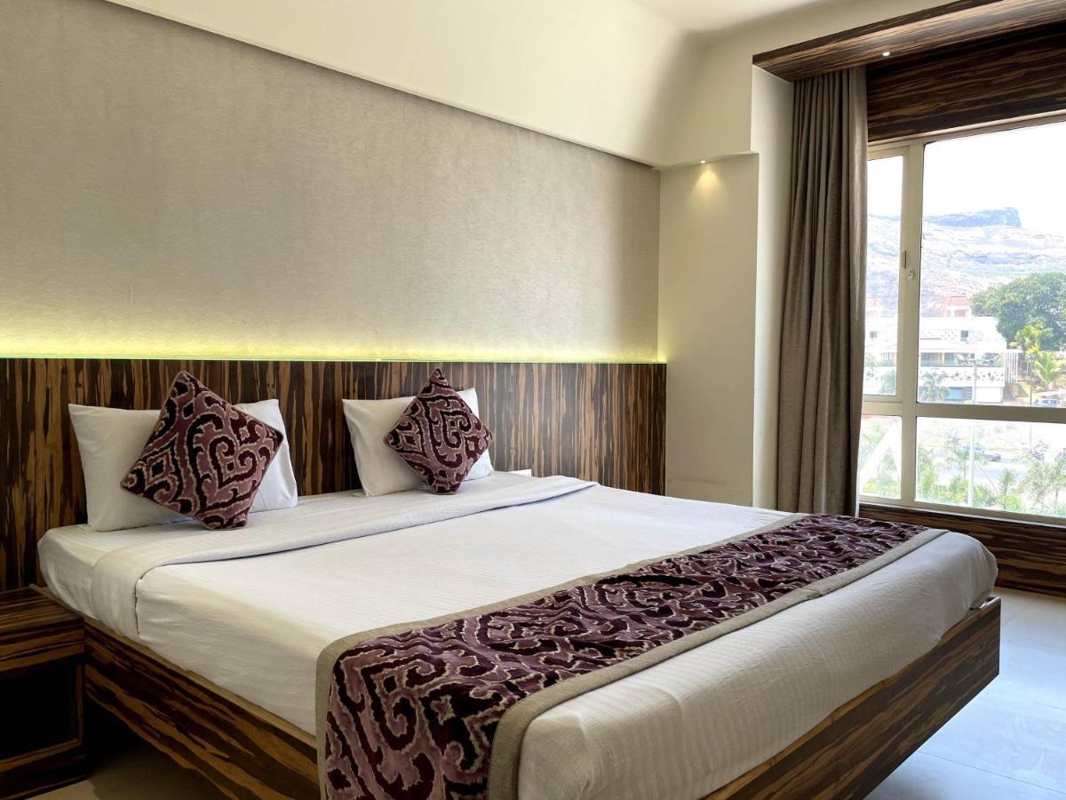 Hotel Grand Parivaar Igatpuri Eksteriør bilde