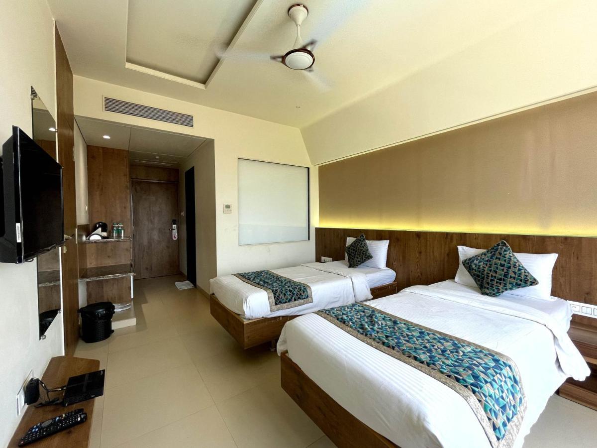 Hotel Grand Parivaar Igatpuri Eksteriør bilde
